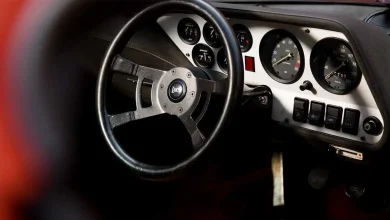 Bakınca Hayranlık Uyandıran Direksiyon Tasarımları: Ferrari Direksiyonuna Şiir Bile Yazılır!