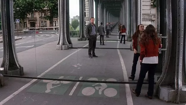 Filmlerdeki Ayna Sahnelerinde Kameralar Iyi mi Görünmüyor? 1 Filmlerdeki Ayna Sahnelerinde Kameralar Nasıl Görünmüyor?