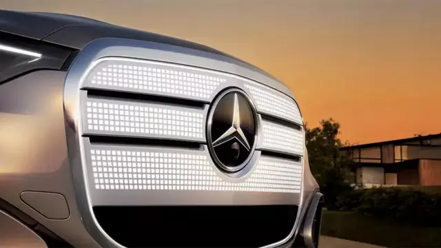 Mercedes-Benz, Dönüp Dönüp Tekrar Bakacağınız Elektrikli GLC'yi Tanıttı
