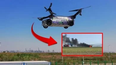 Tarihte İlk: Çin'de İki Uçan Araba Birbirleriyle Çarpıştı [Video]