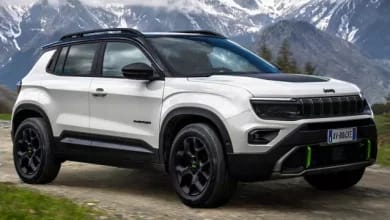 Jeep, Fazlaca Sevilen Avenger'ın 4 Çeker Versiyonunu Türkiye'ye Getirdi: İşte Fiyatı! 10 Jeep, Çok Sevilen Avenger'ın 4 Çeker Versiyonunu Türkiye'ye Getirdi: İşte Fiyatı!